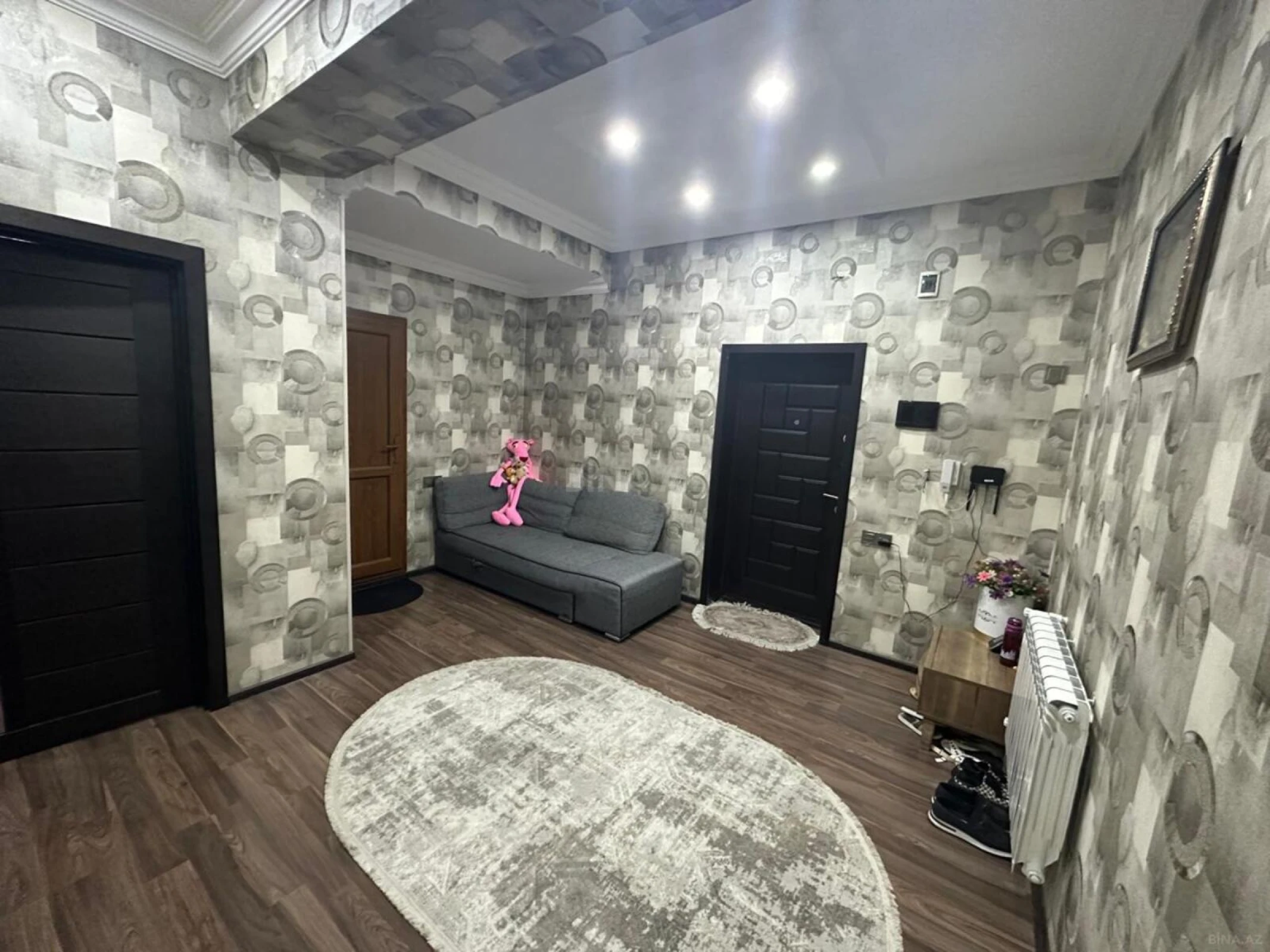 Satılır 2 otaqlı mənzil 87 m²