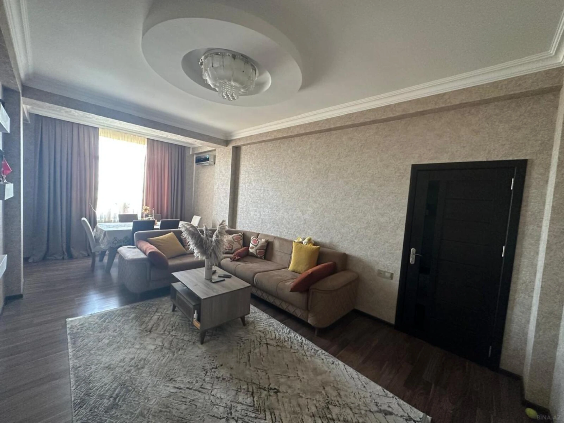 Satılır 2 otaqlı mənzil 87 m²