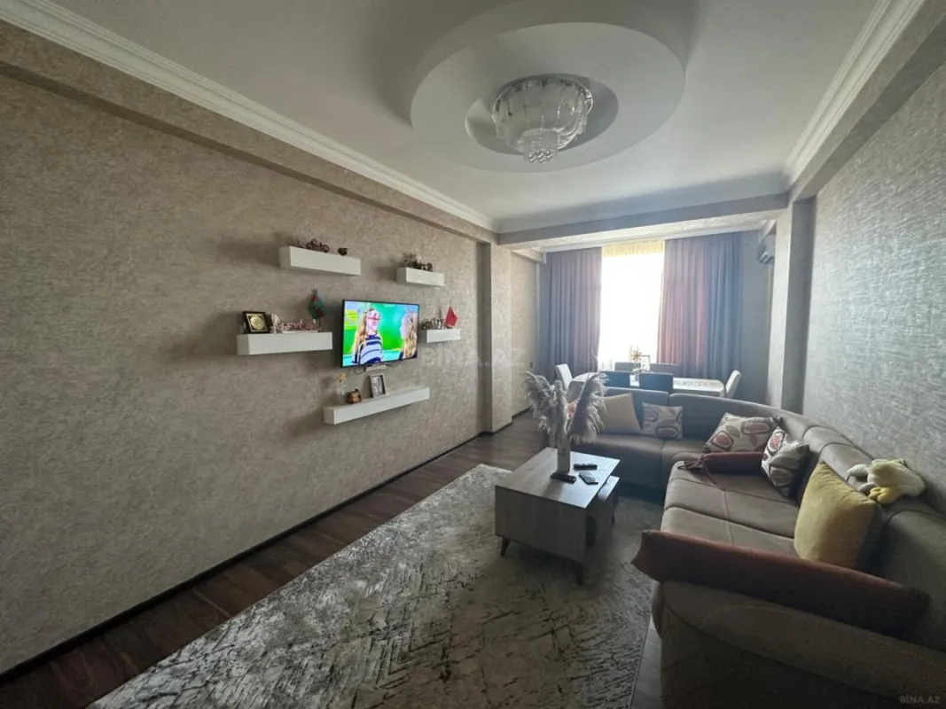 Satılır 2 otaqlı mənzil 87 m²