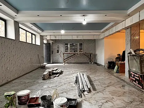 Kirayə verilir obyekt 256 m²