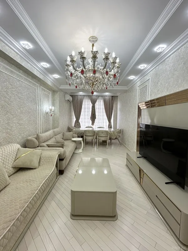 Satılır 3 otaqlı mənzil 105 m²