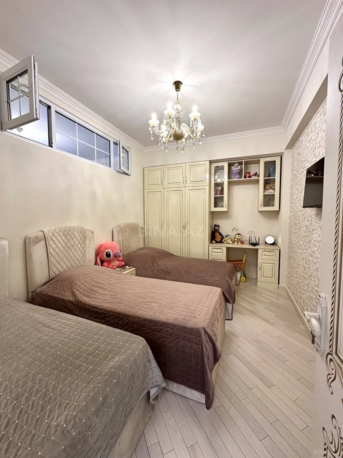 Satılır 3 otaqlı mənzil 105 m²