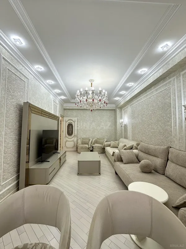 Satılır 3 otaqlı mənzil 105 m²