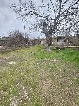 Satılır torpaq sahəsi 4 m²