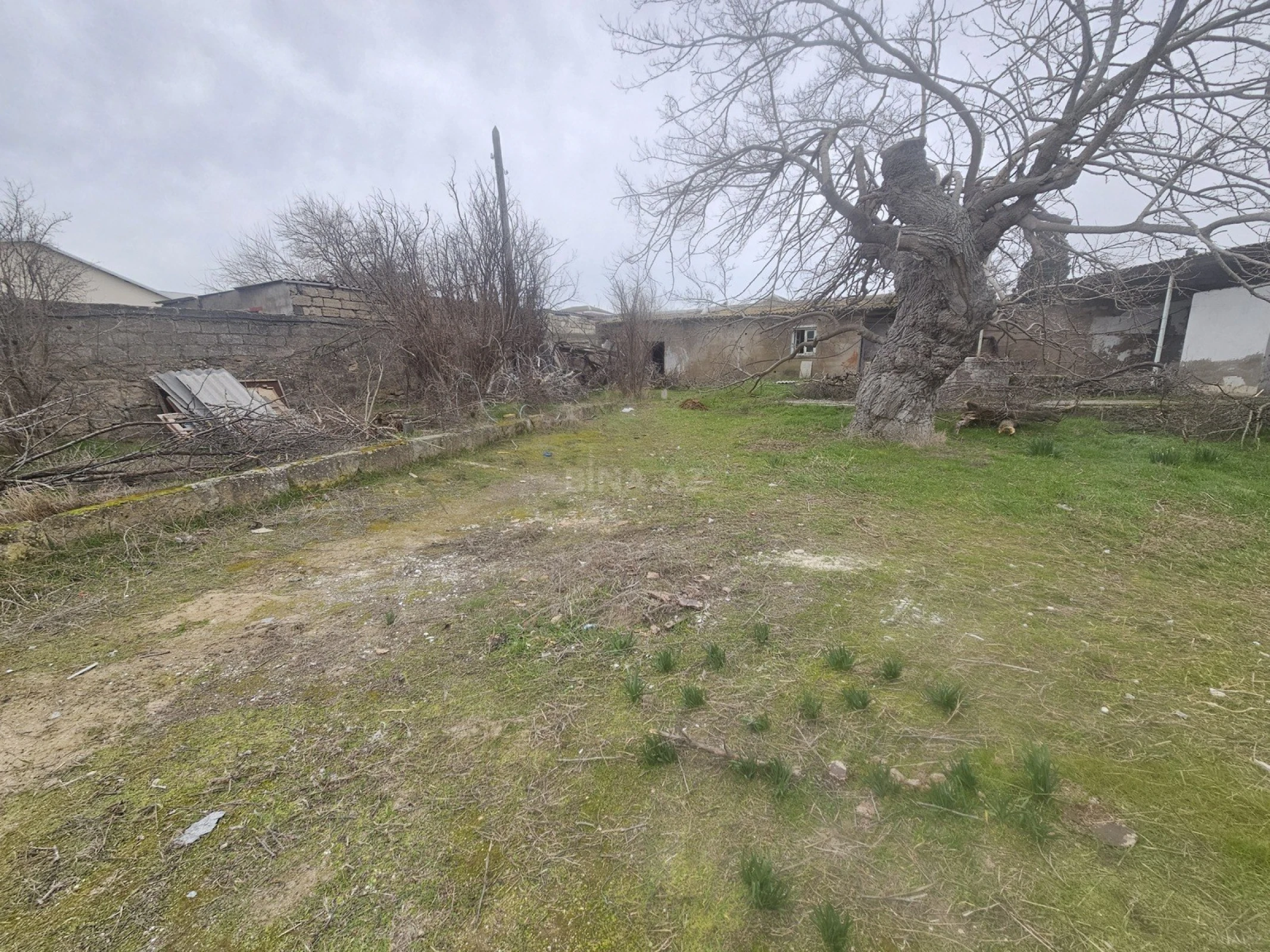 Satılır torpaq sahəsi 4 m²