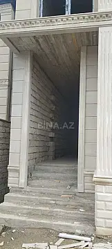 Satılır 9 otaqlı həyət evi 370 m²