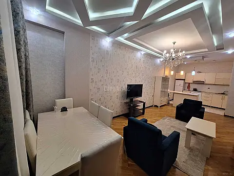Satılır 3 otaqlı mənzil 94 m²