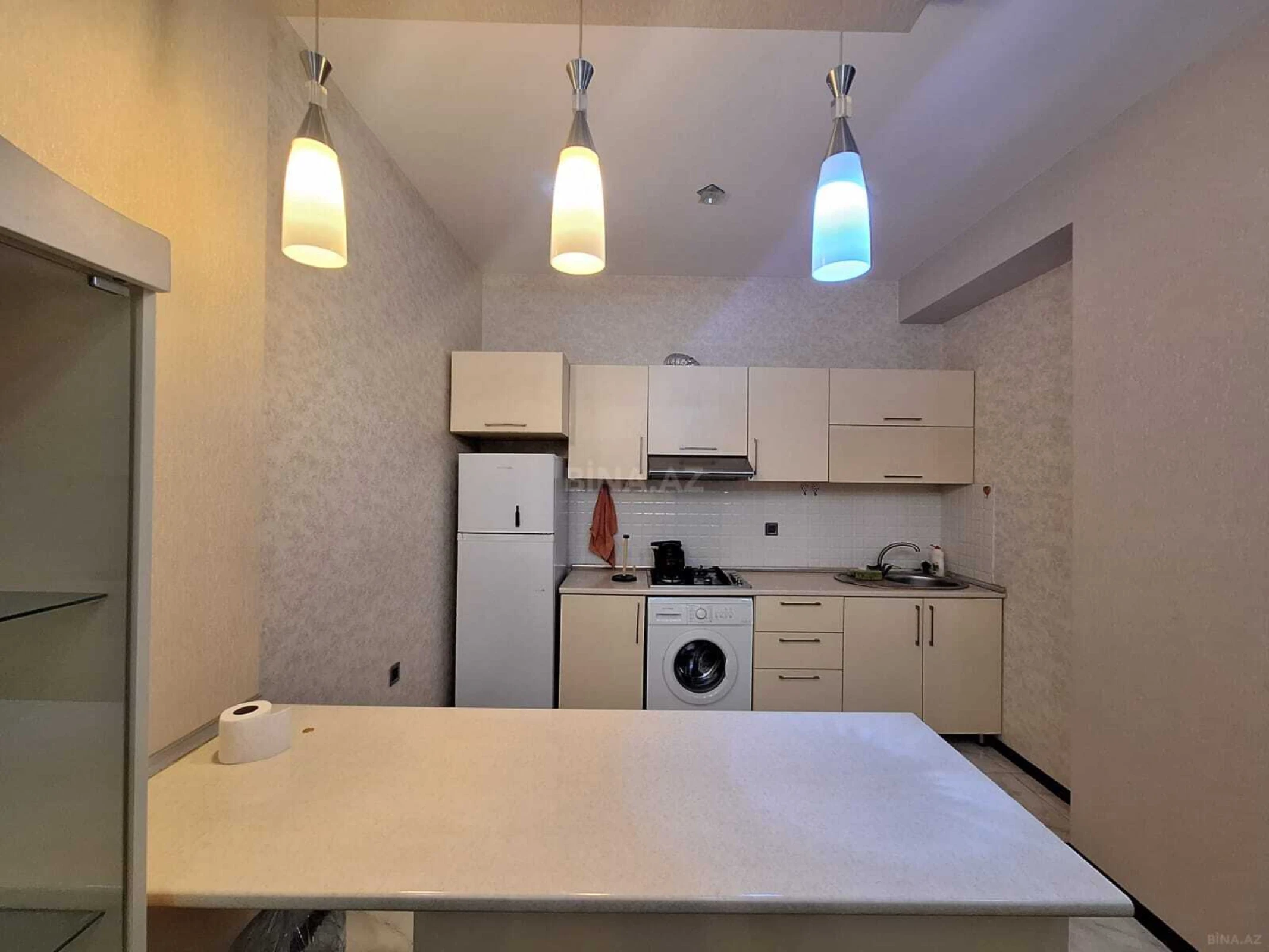 Satılır 3 otaqlı mənzil 94 m²