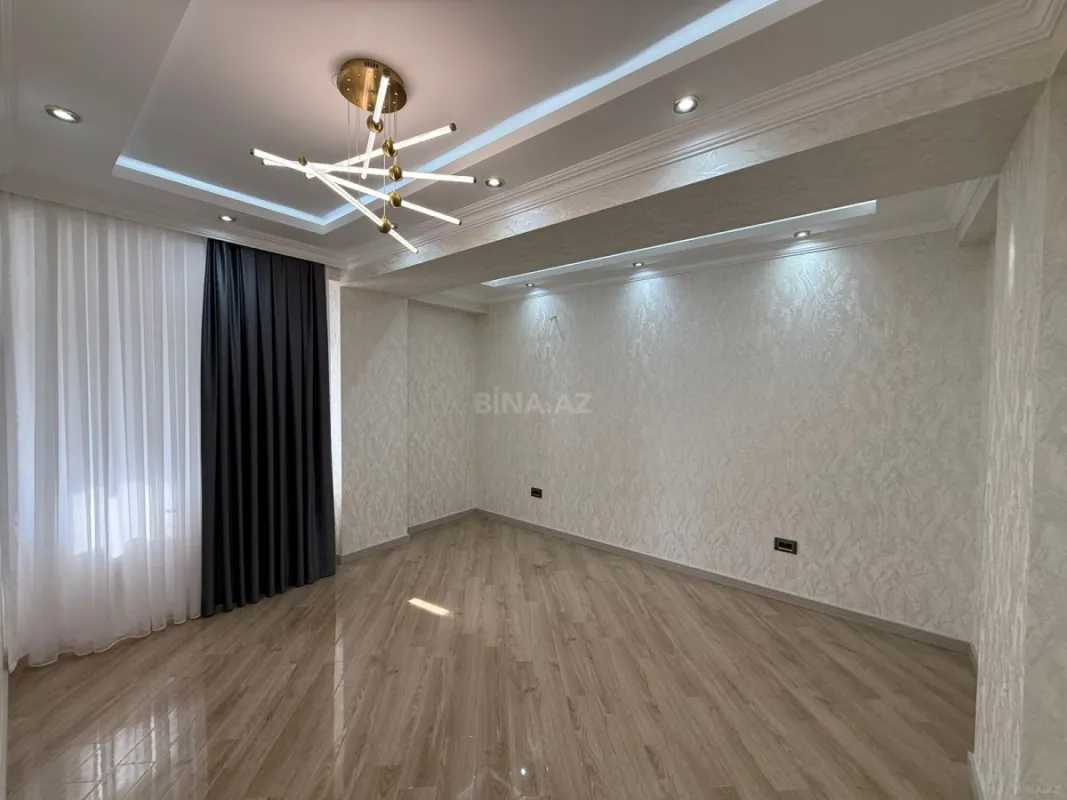 Satılır 3 otaqlı mənzil 110 m²