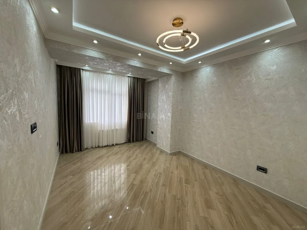 Satılır 3 otaqlı mənzil 110 m²