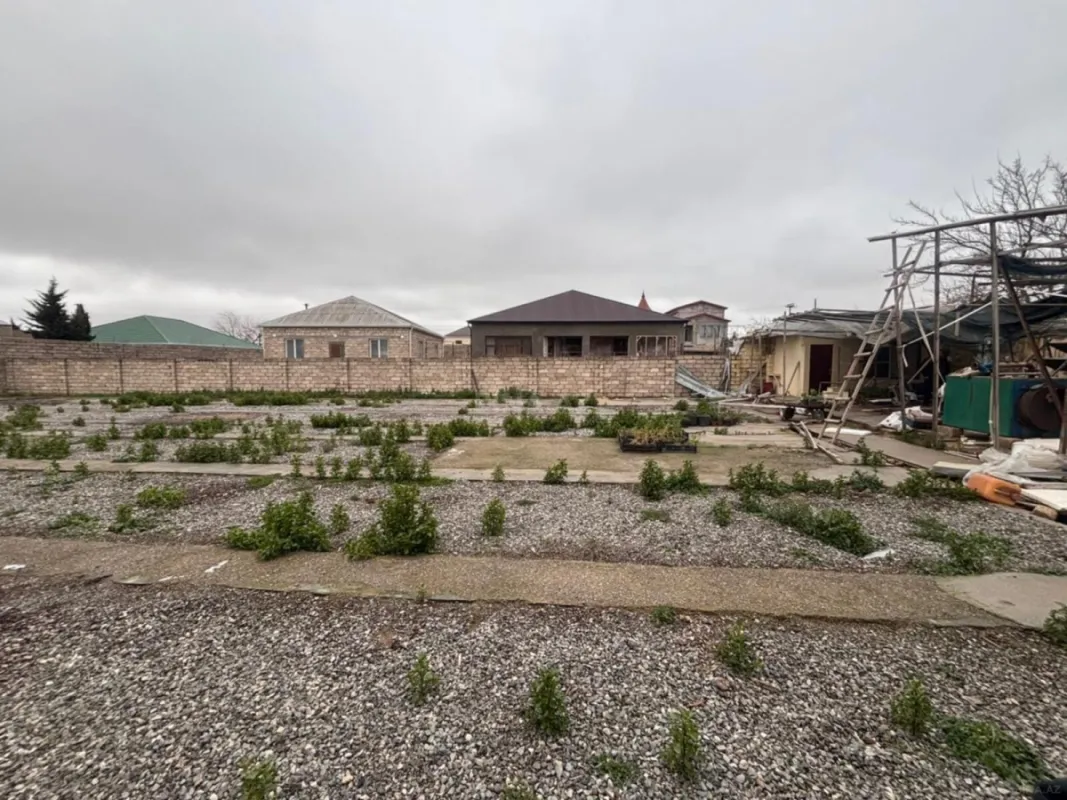 Satılır torpaq sahəsi 10 m²