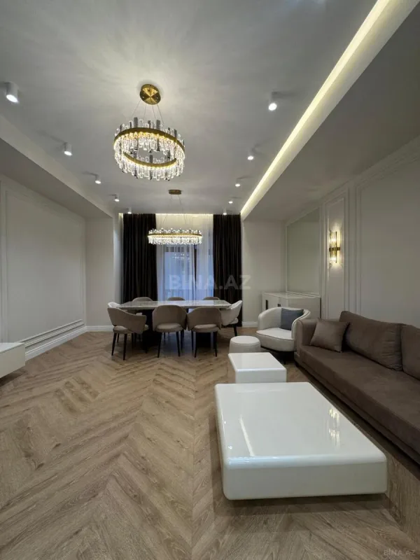 Kirayə verilir 3 otaqlı mənzil 129 m²