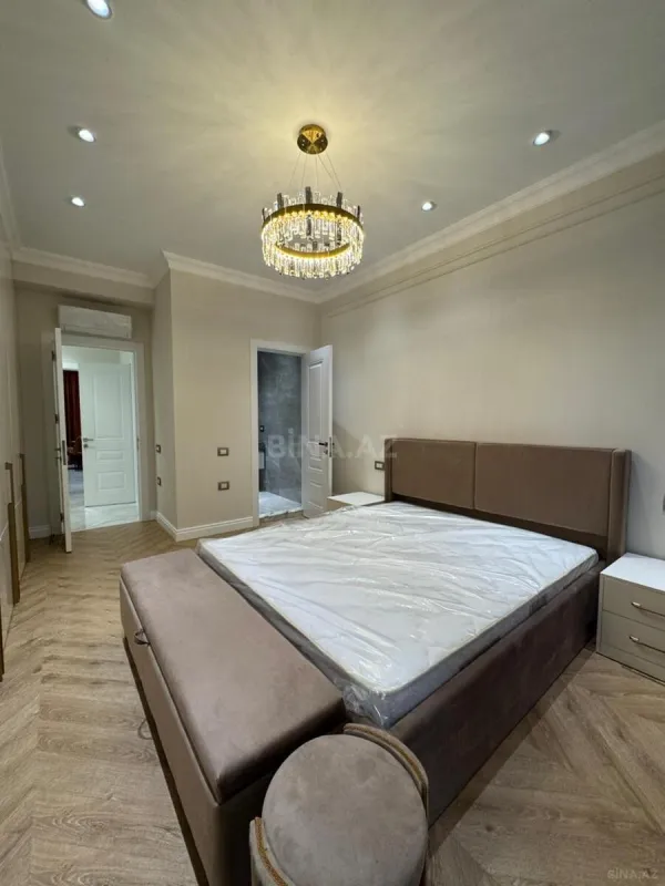 Kirayə verilir 3 otaqlı mənzil 129 m²