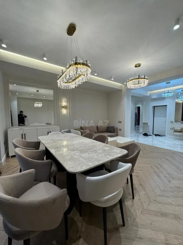 Kirayə verilir 3 otaqlı mənzil 129 m²