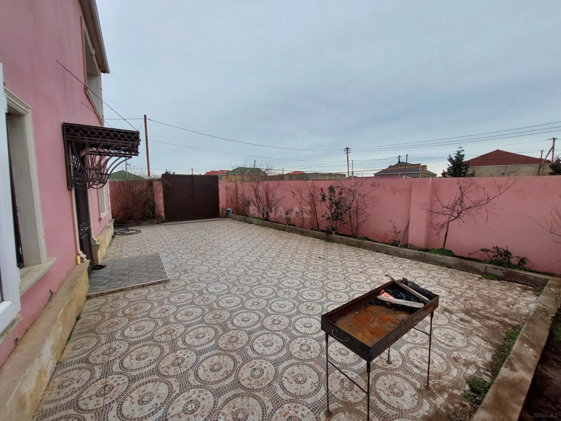 Satılır 5 otaqlı həyət evi 124 m²