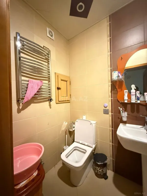Satılır 2 otaqlı mənzil 88 m²