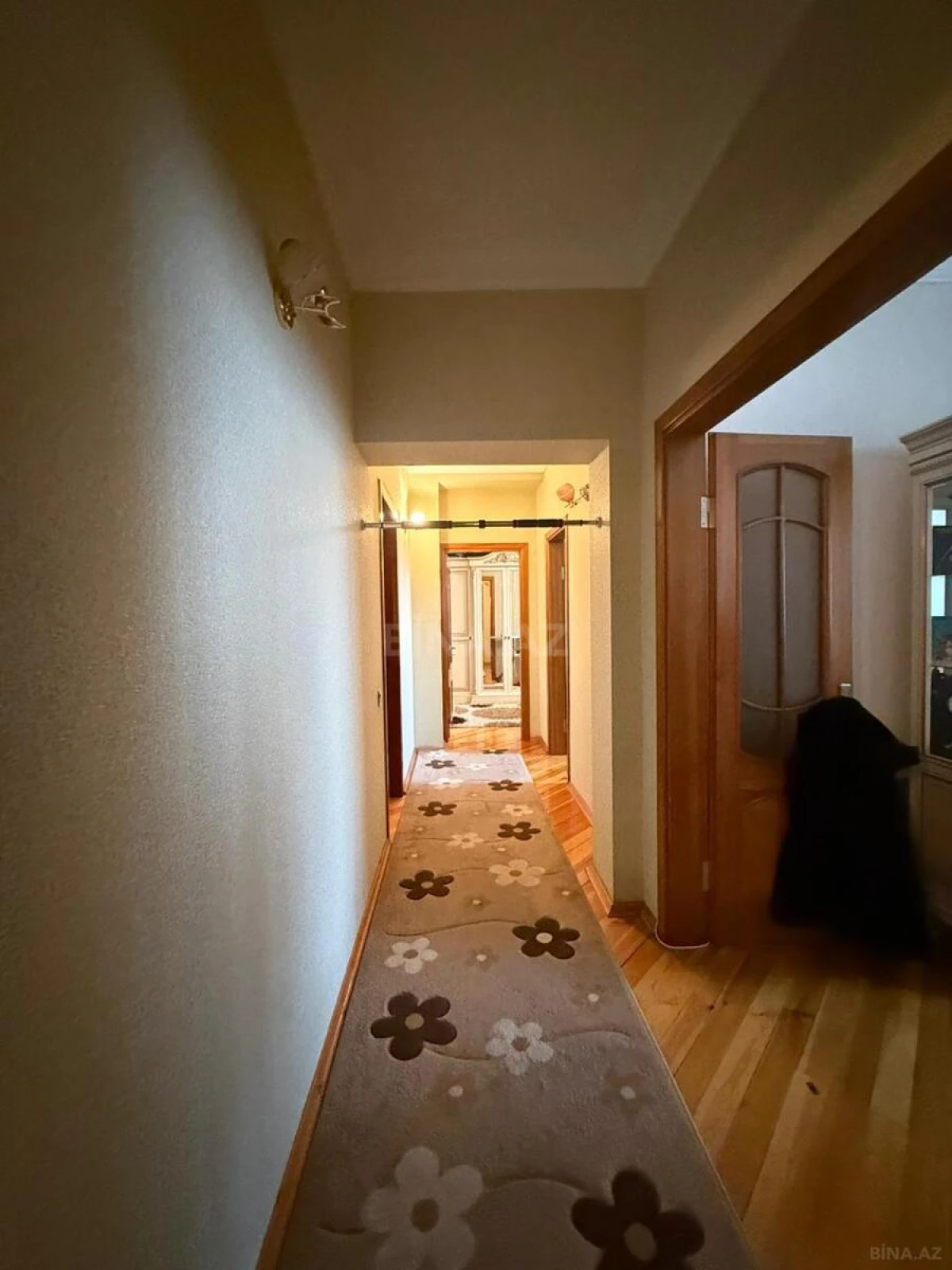 Satılır 2 otaqlı mənzil 88 m²