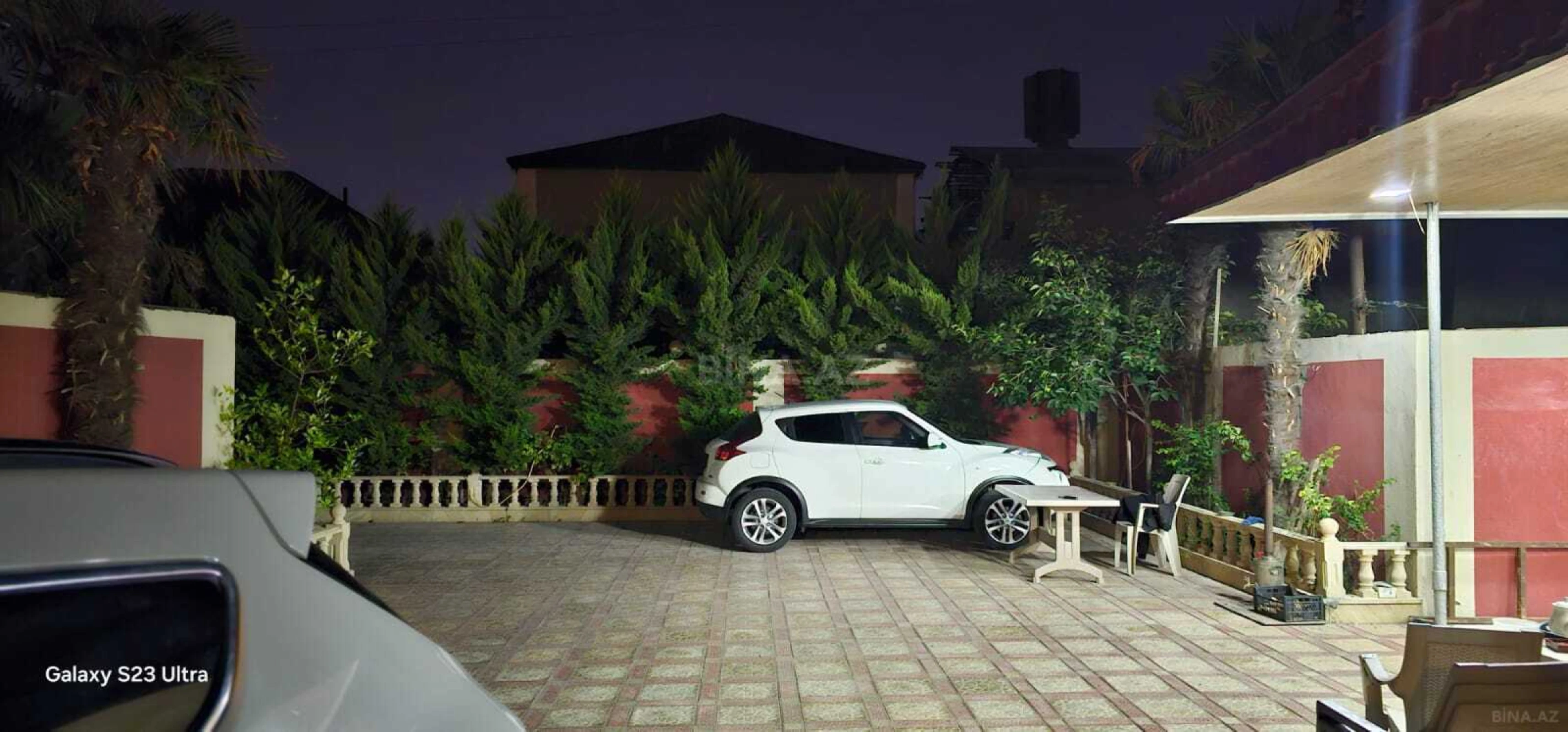 Satılır 5 otaqlı həyət evi 240 m²