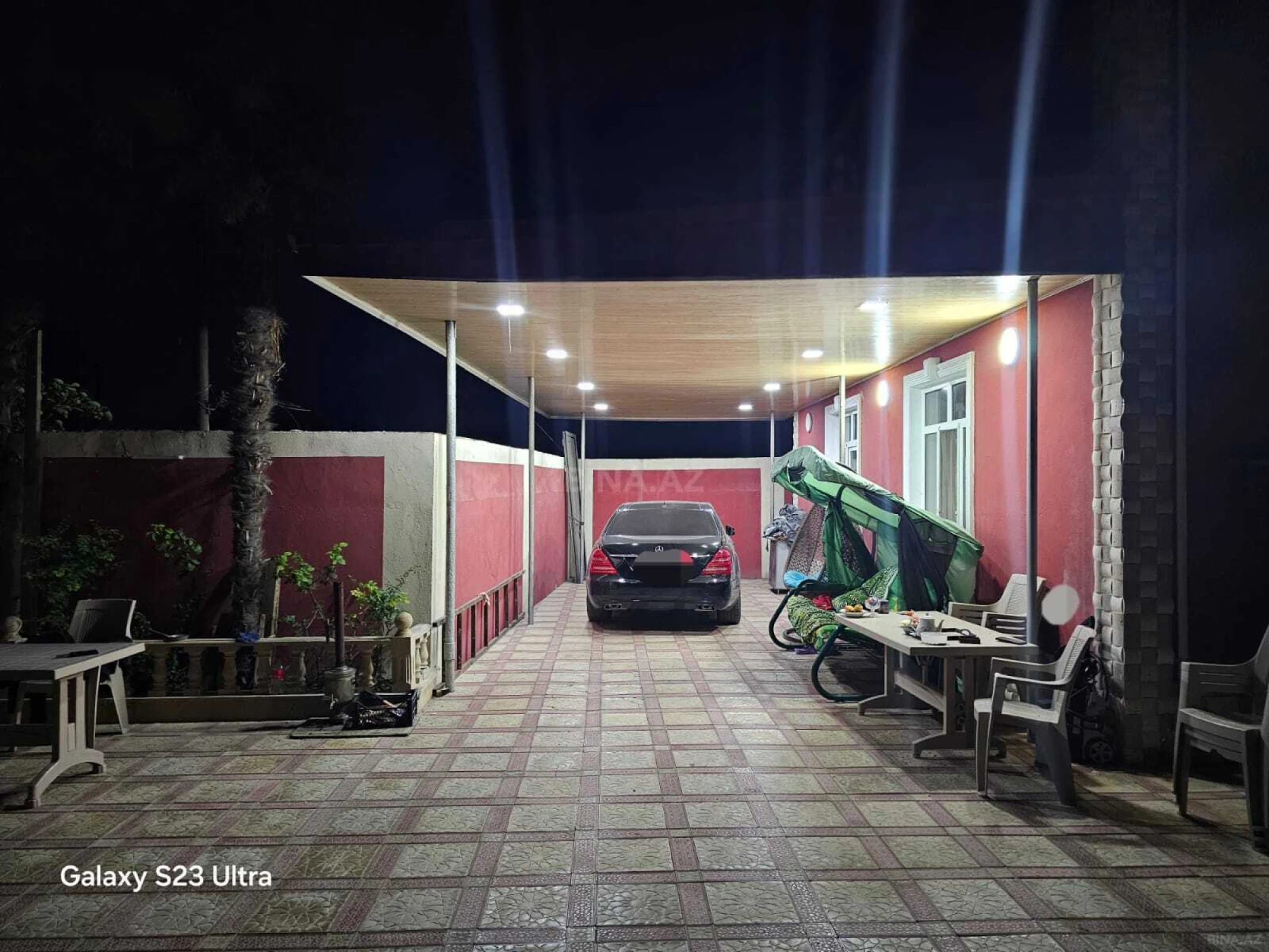 Satılır 5 otaqlı həyət evi 240 m²