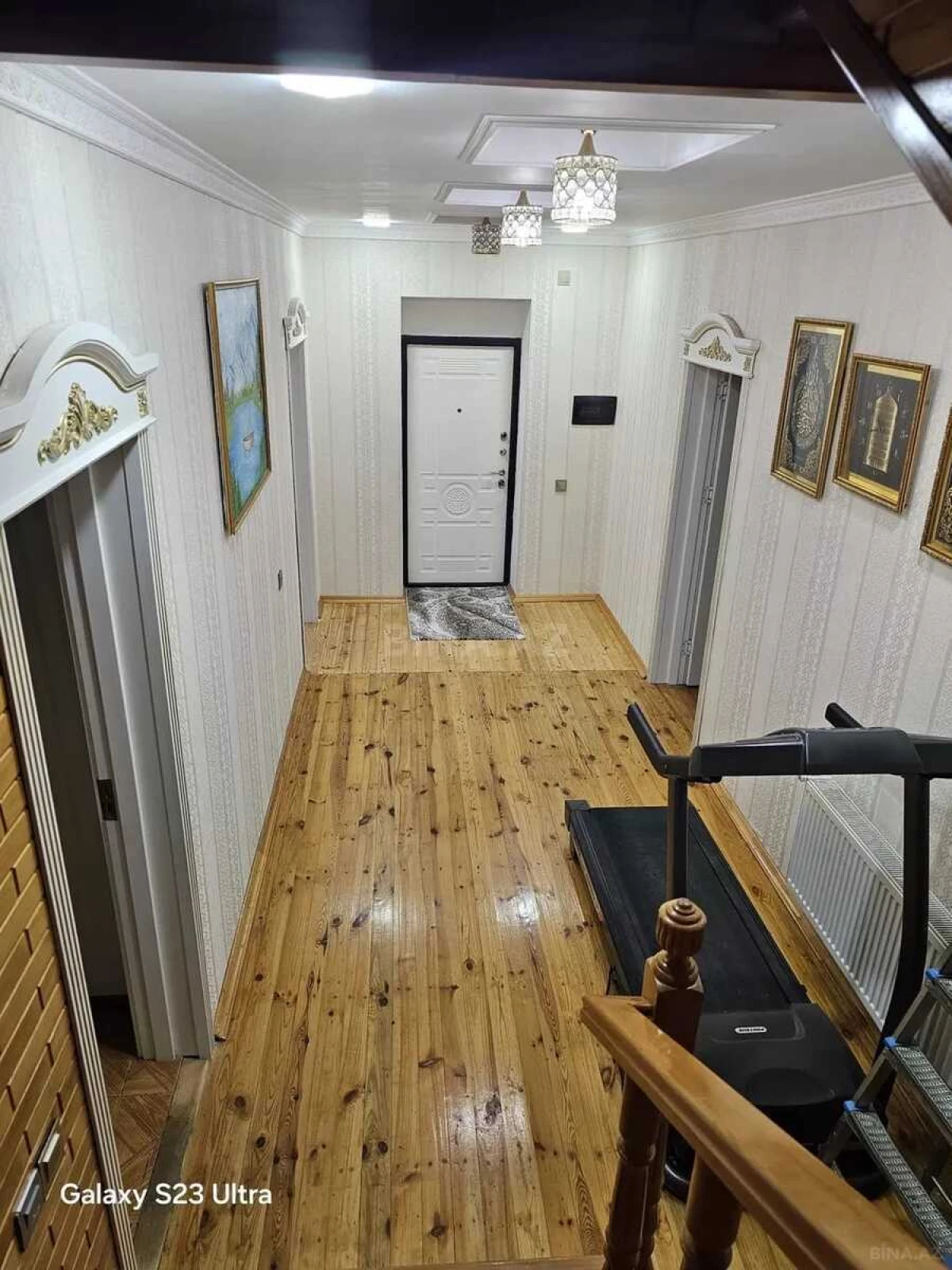 Satılır 5 otaqlı həyət evi 240 m²
