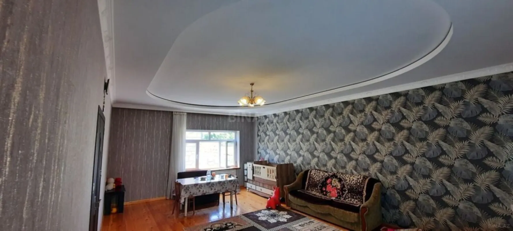 Satılır 5 otaqlı həyət evi 200 m²
