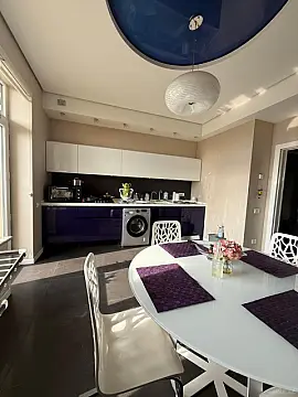 Satılır 3 otaqlı mənzil 158 m²