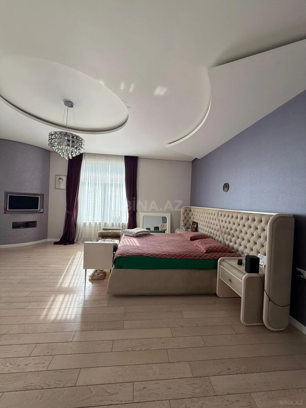 Satılır 3 otaqlı mənzil 158 m²