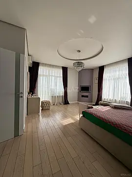 Satılır 3 otaqlı mənzil 158 m²