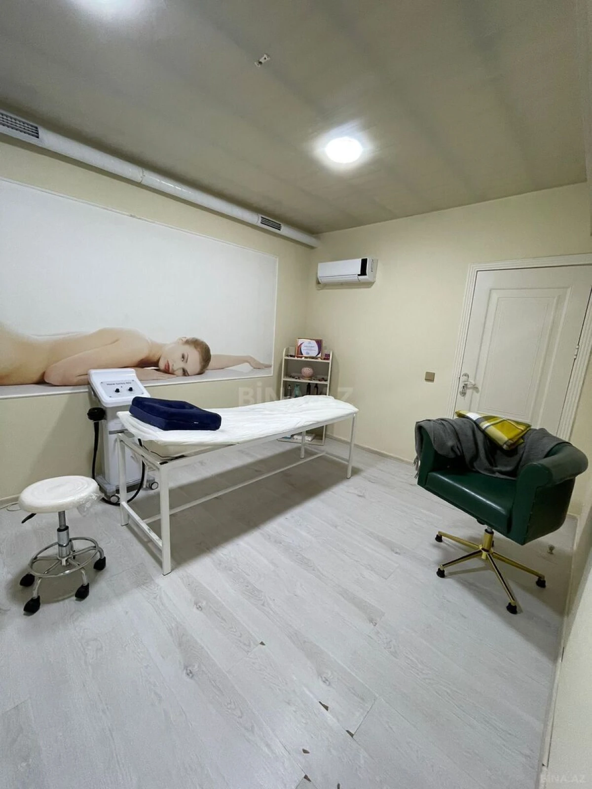 Kirayə verilir obyekt 210 m²