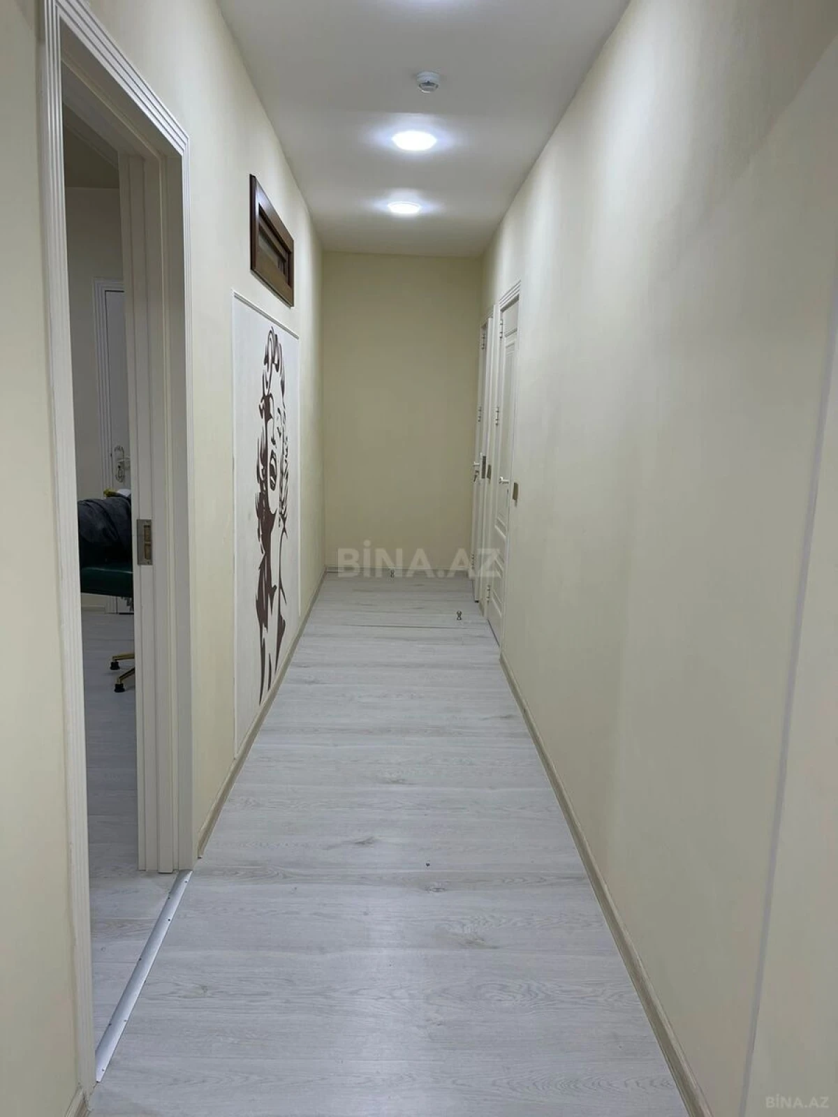 Kirayə verilir obyekt 210 m²