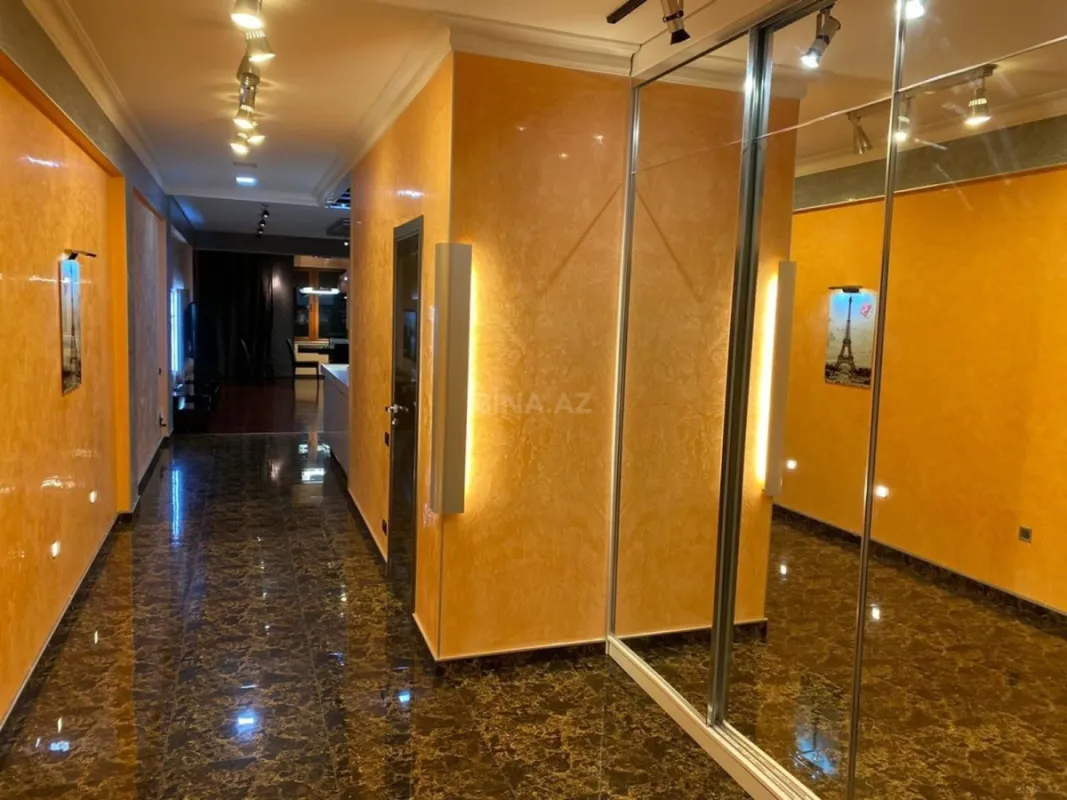 Kirayə verilir 4 otaqlı mənzil 220 m²
