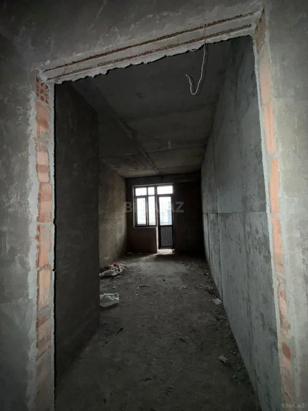 Satılır 2 otaqlı mənzil 108 m²