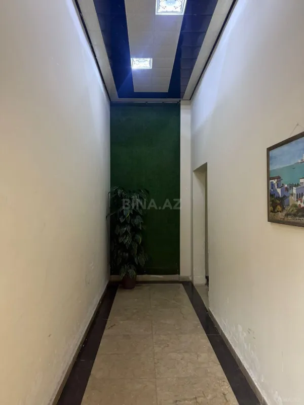 Satılır 2 otaqlı mənzil 108 m²