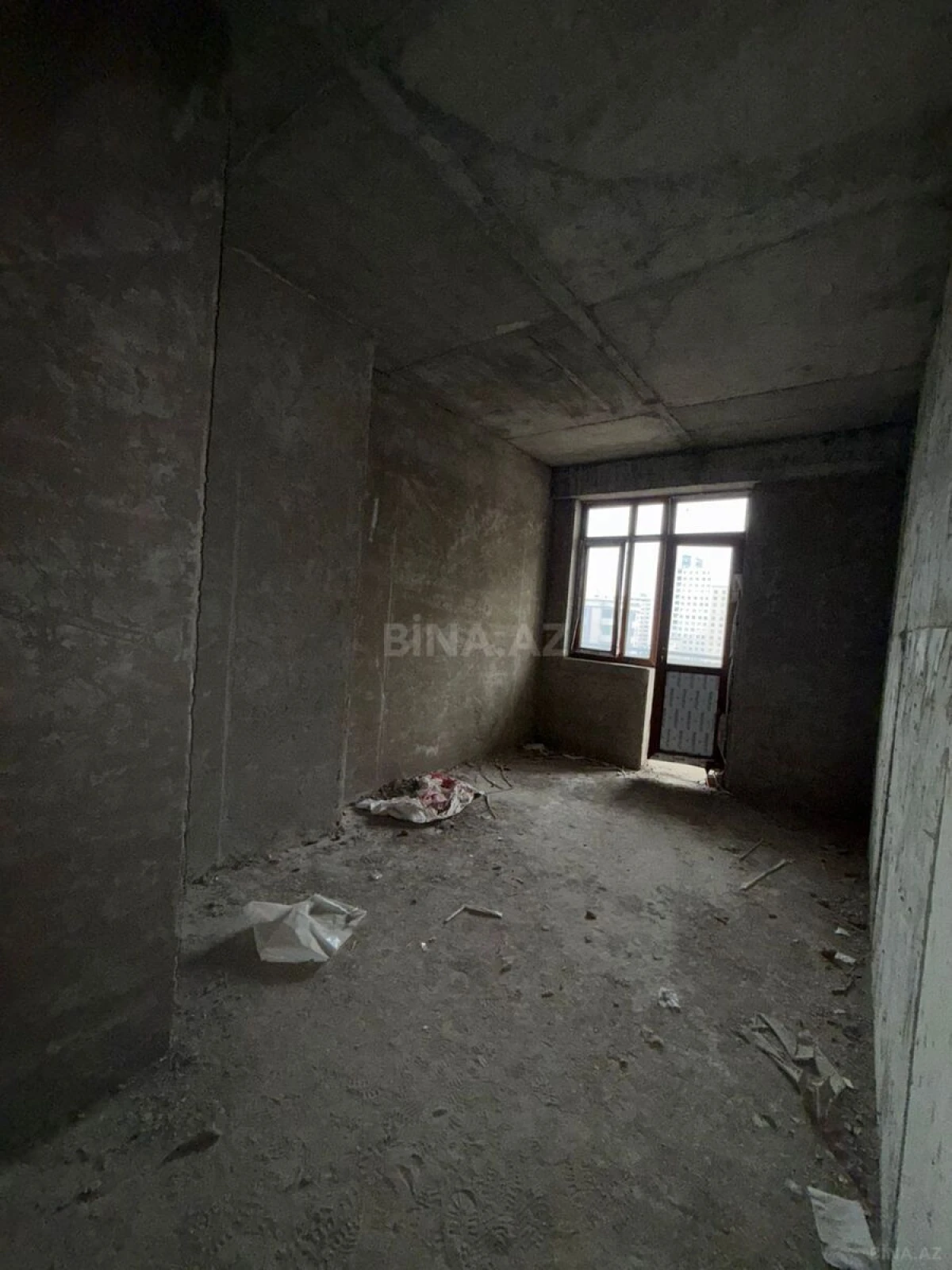 Satılır 2 otaqlı mənzil 108 m²