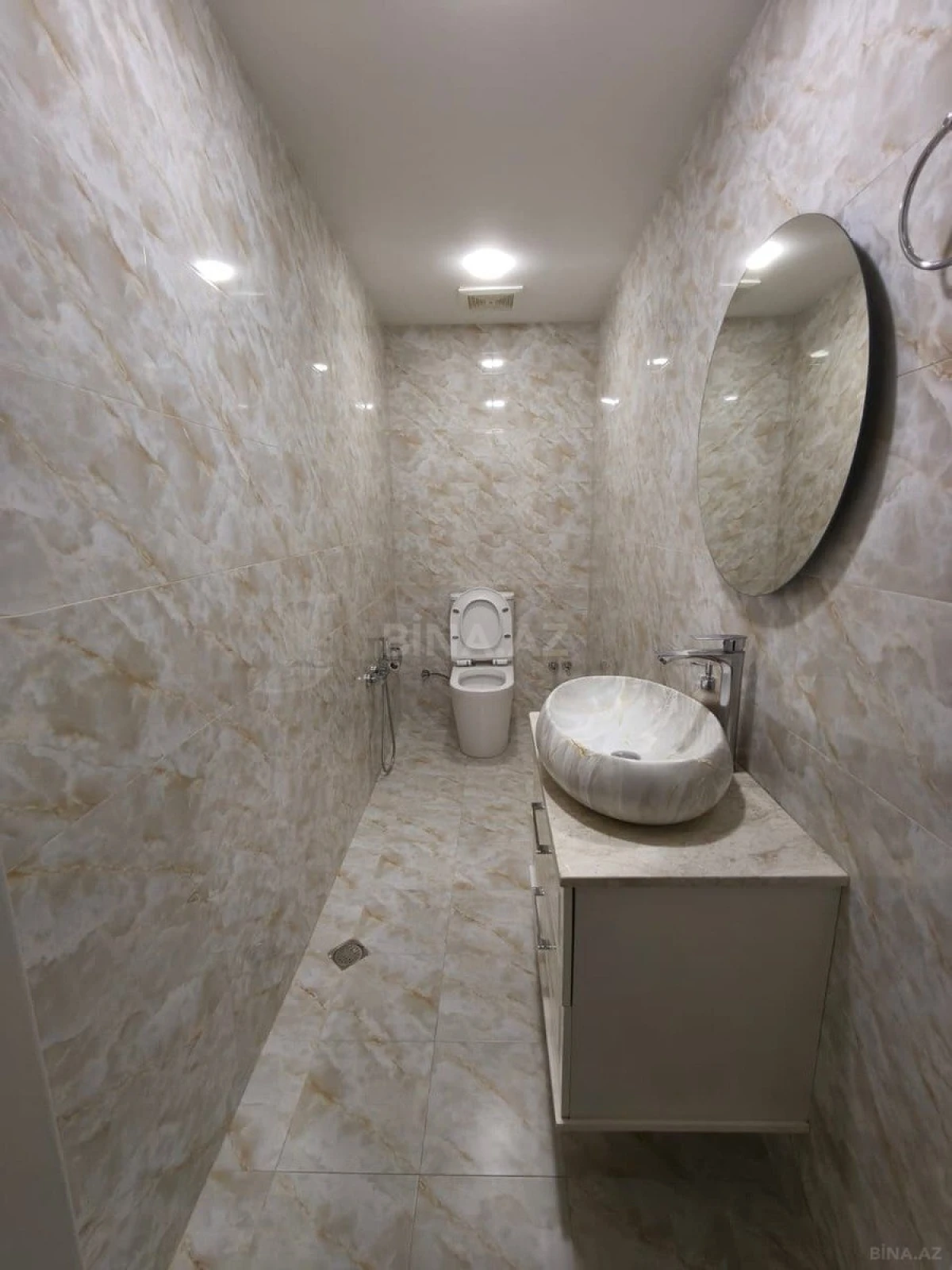 Satılır 3 otaqlı mənzil 125 m²