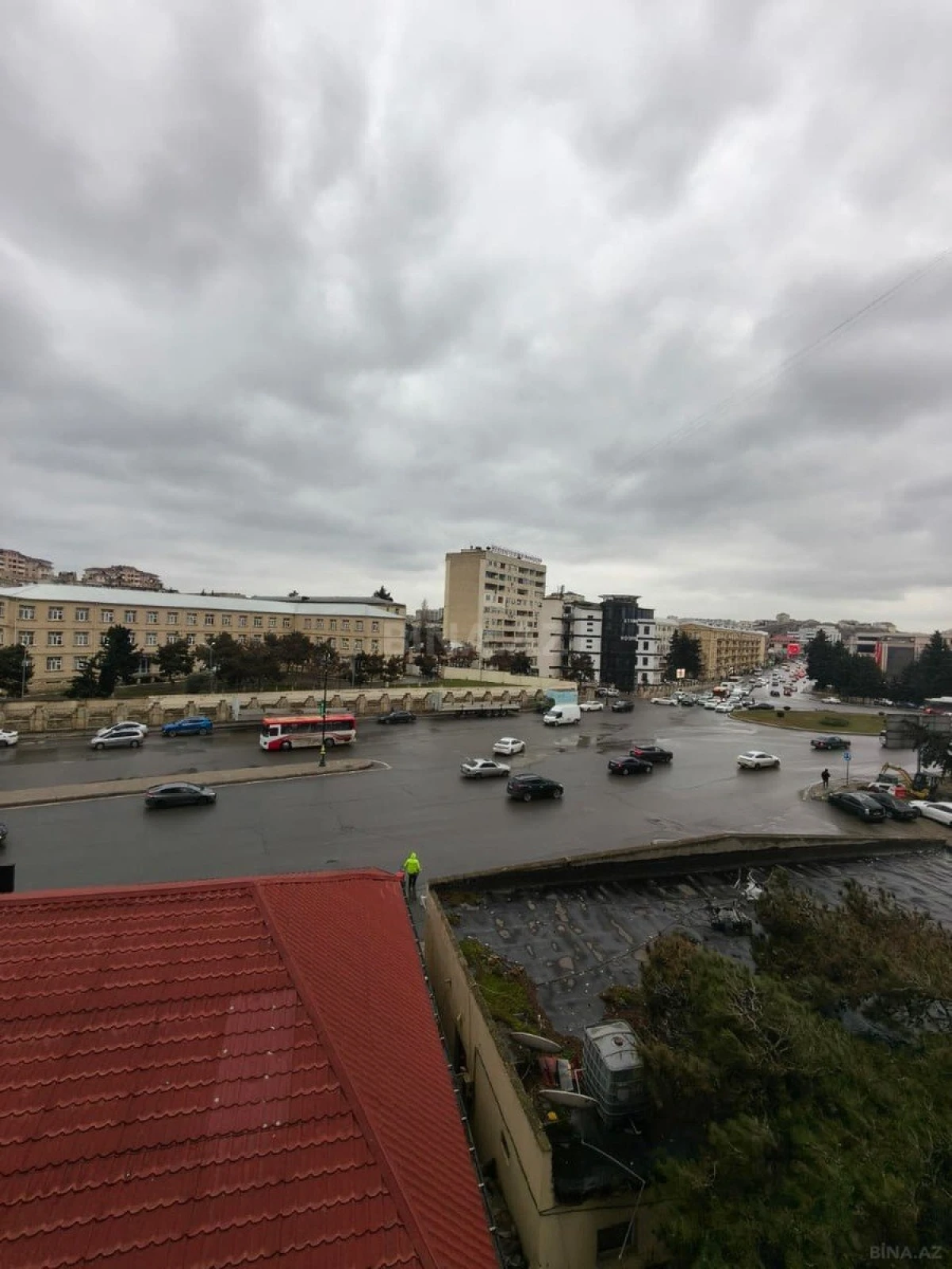 Satılır 3 otaqlı mənzil 125 m²