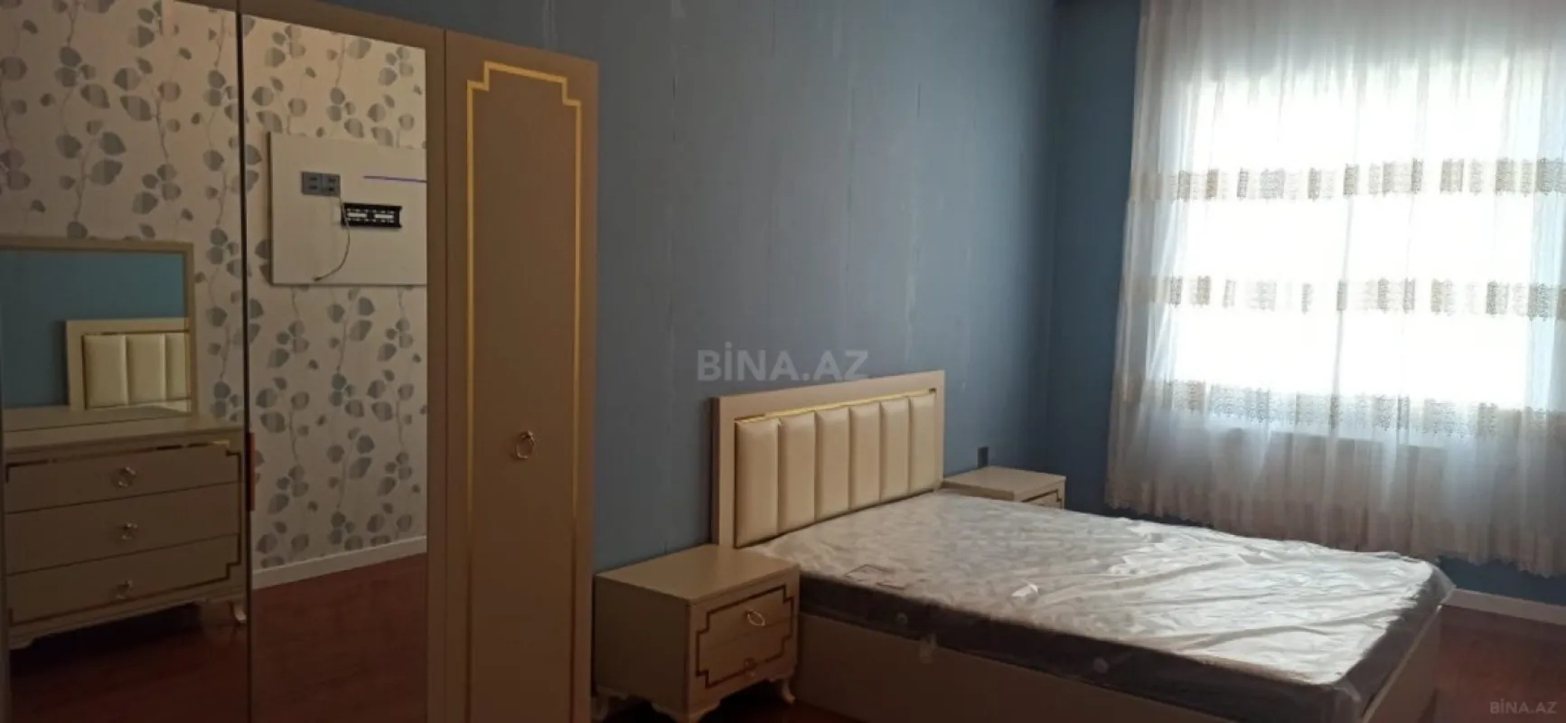Kirayə verilir 3 otaqlı mənzil 120 m²