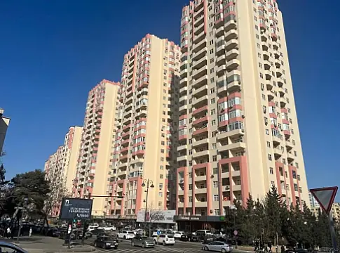 Kirayə verilir 3 otaqlı mənzil 120 m² — Bakı, İnşaatçılar 3 otaq 120.00 m²