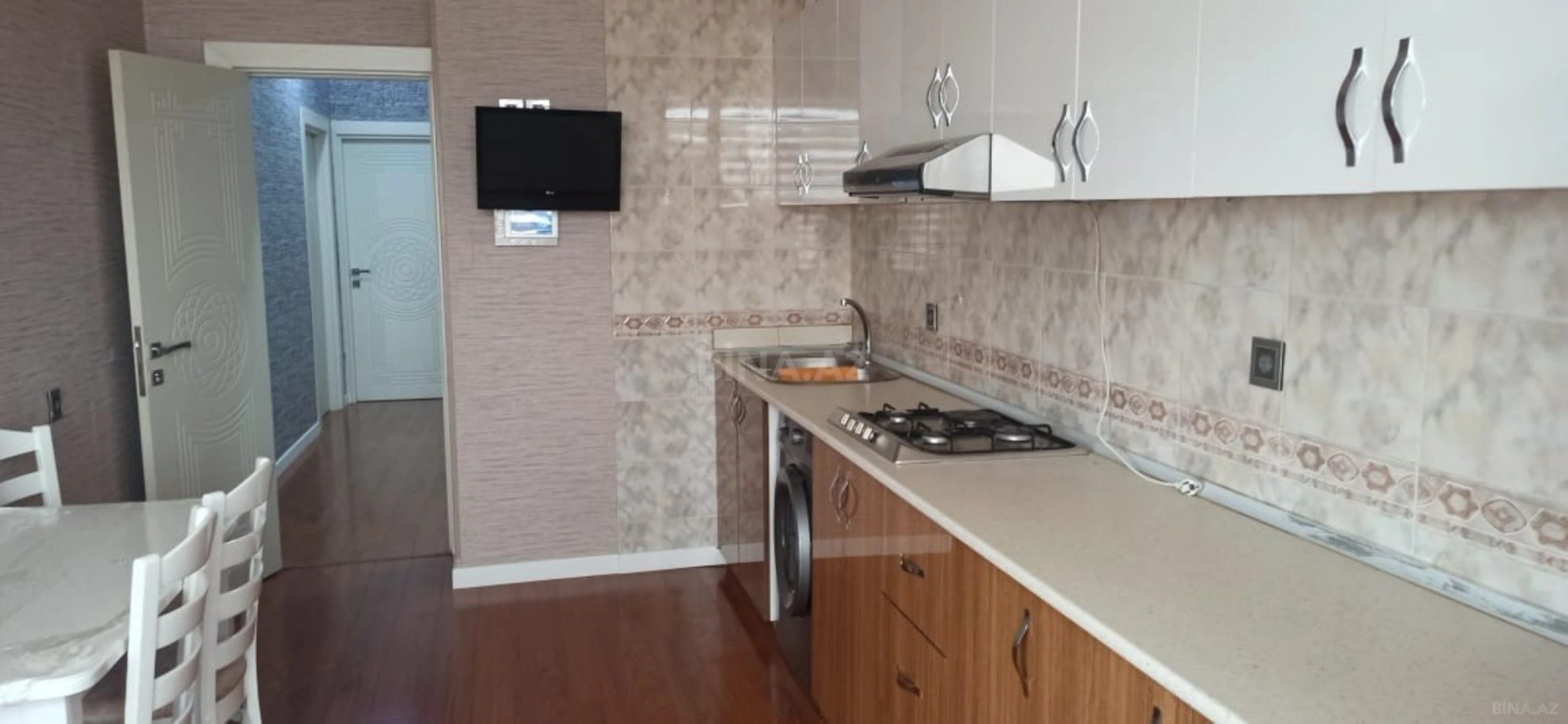 Kirayə verilir 3 otaqlı mənzil 120 m²