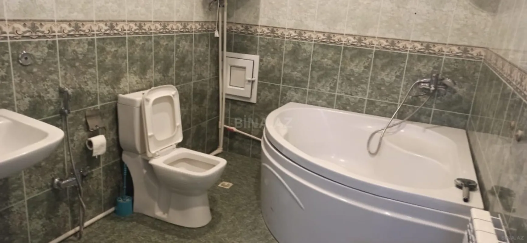 Kirayə verilir 3 otaqlı mənzil 120 m²