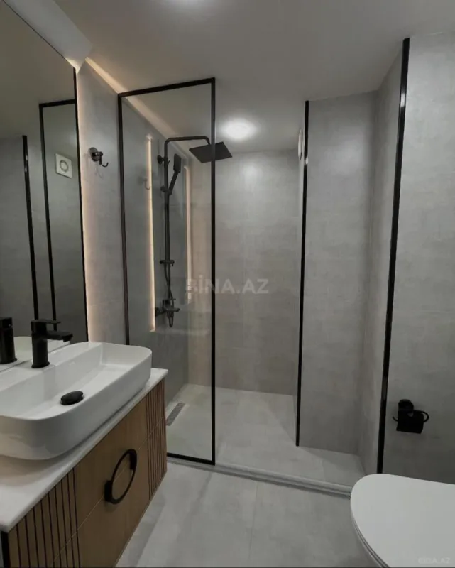 Kirayə verilir 2 otaqlı mənzil 105 m²