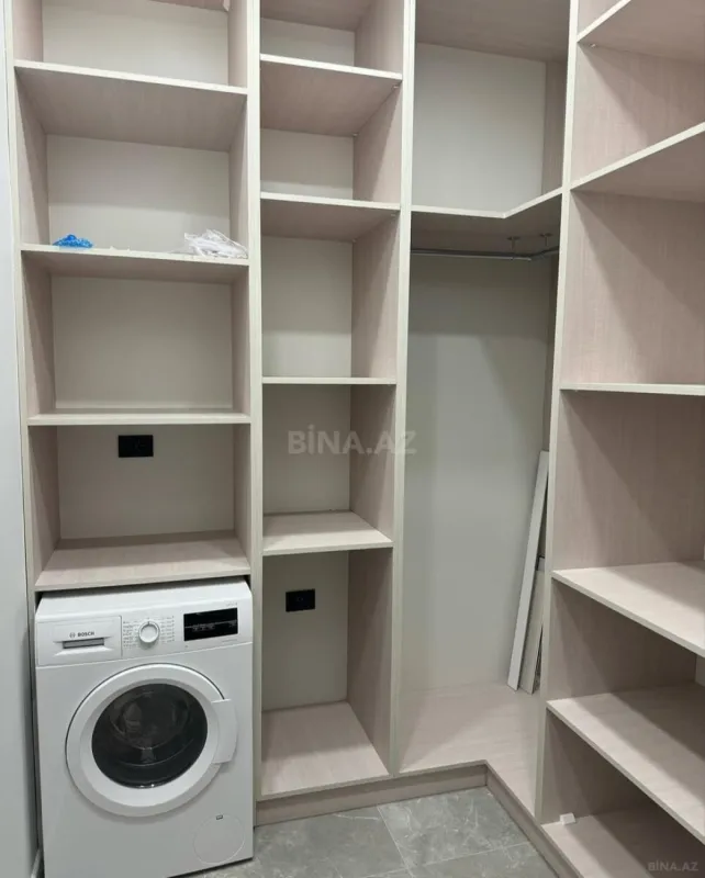 Kirayə verilir 2 otaqlı mənzil 105 m²