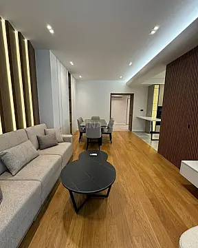 Kirayə verilir 2 otaqlı mənzil 105 m²