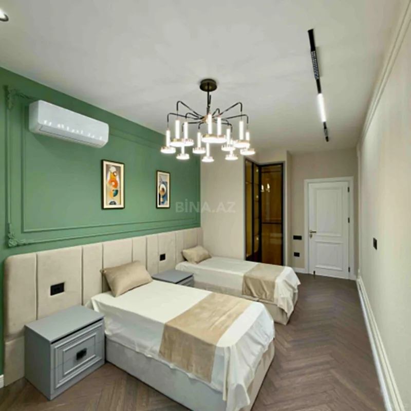 Satılır 3 otaqlı mənzil 96 m²