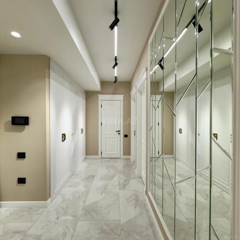 Satılır 3 otaqlı mənzil 96 m²