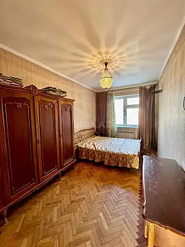 Satılır 4 otaqlı mənzil 90 m²
