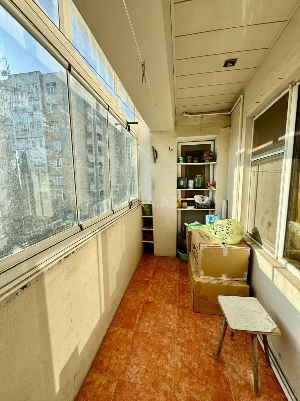 Satılır 4 otaqlı mənzil 90 m²