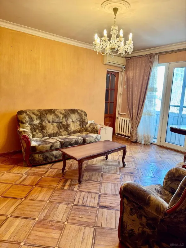 Satılır 4 otaqlı mənzil 90 m²