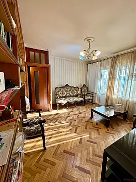 Satılır 4 otaqlı mənzil 90 m²