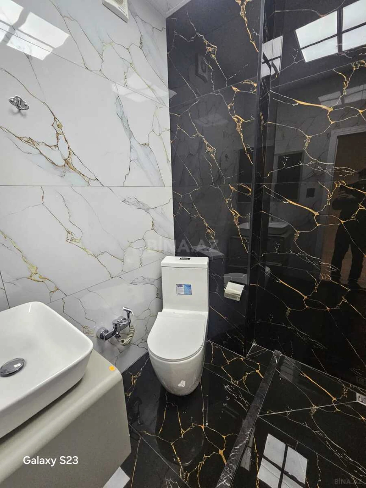 Satılır 2 otaqlı mənzil 58 m²